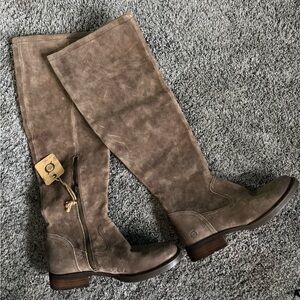 NWT Born Britton Over the Knee Boots. 7 1/2